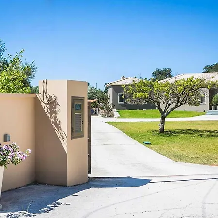 Beautiful Kefalonia - 4 Bedrooms - Katrin - Private Pool And Air-conditioning - Svoronata ヴィラ