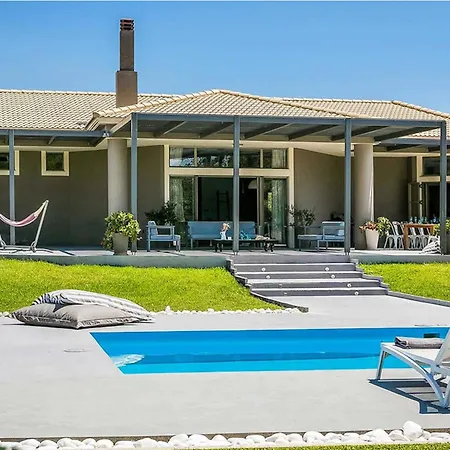 Beautiful Kefalonia - 4 Bedrooms - Katrin - Private Pool And Air-conditioning - Svoronata